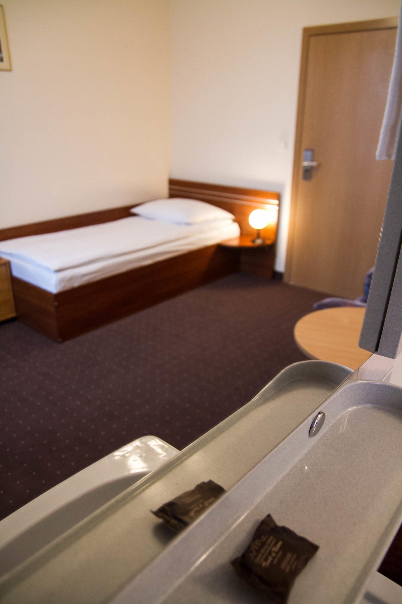 Hotel Mazowiecki Wow วอร์ซอ ภายนอก รูปภาพ