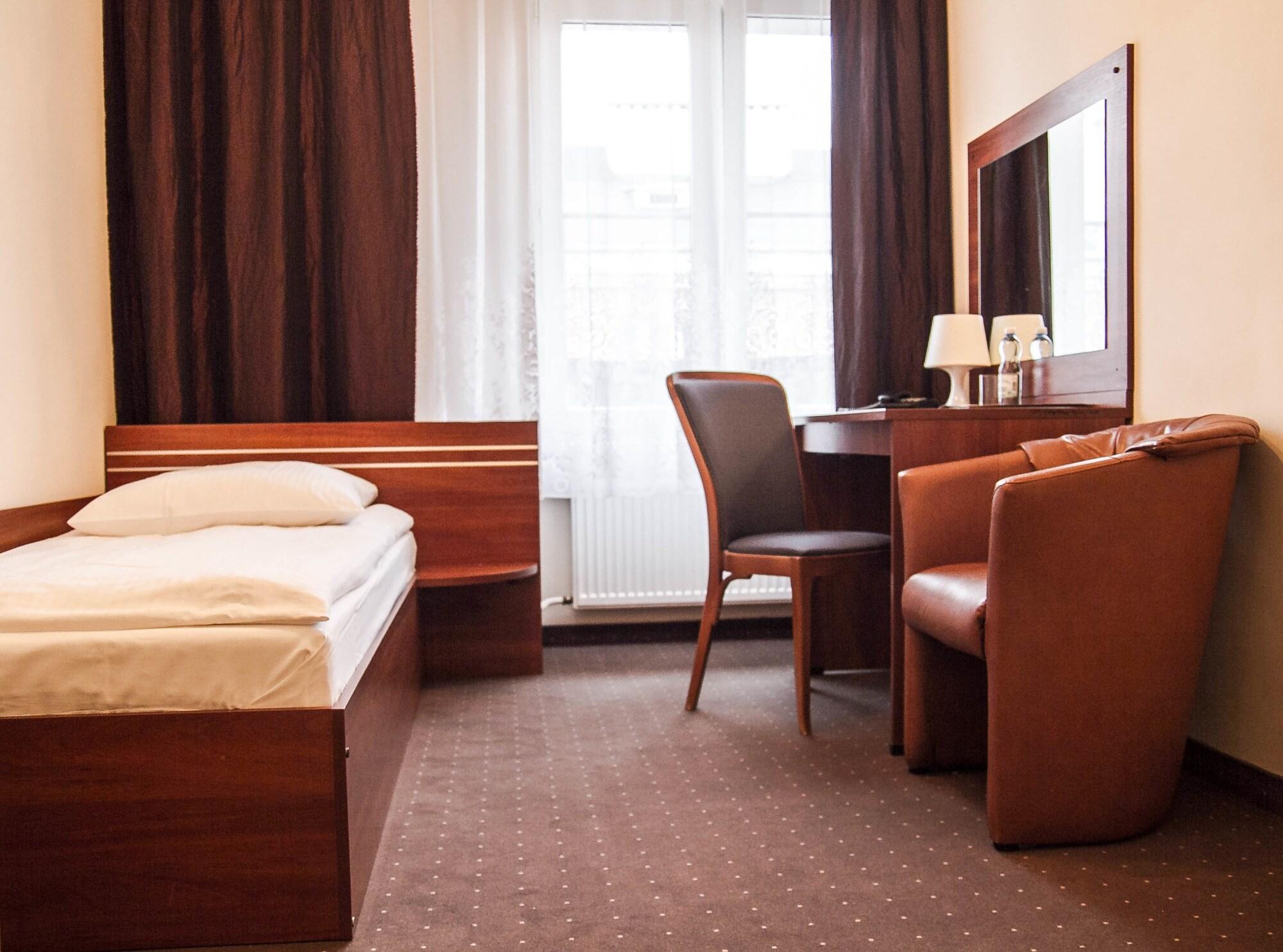 Hotel Mazowiecki Wow วอร์ซอ ภายนอก รูปภาพ